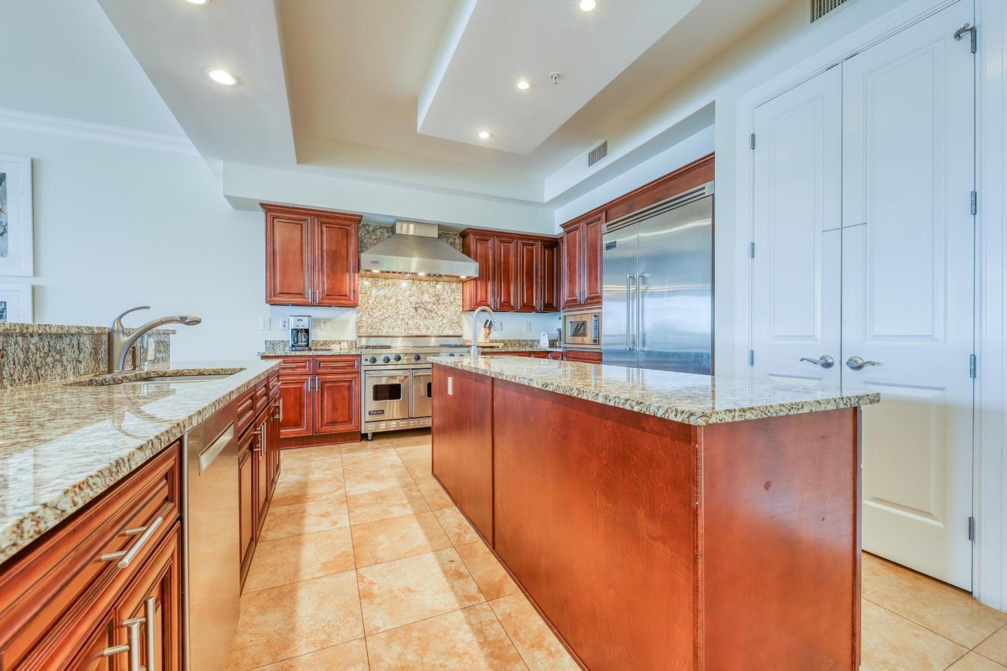 Sanctuary By The Sea Condos شاطئ سانتا روزا الغرفة الصورة