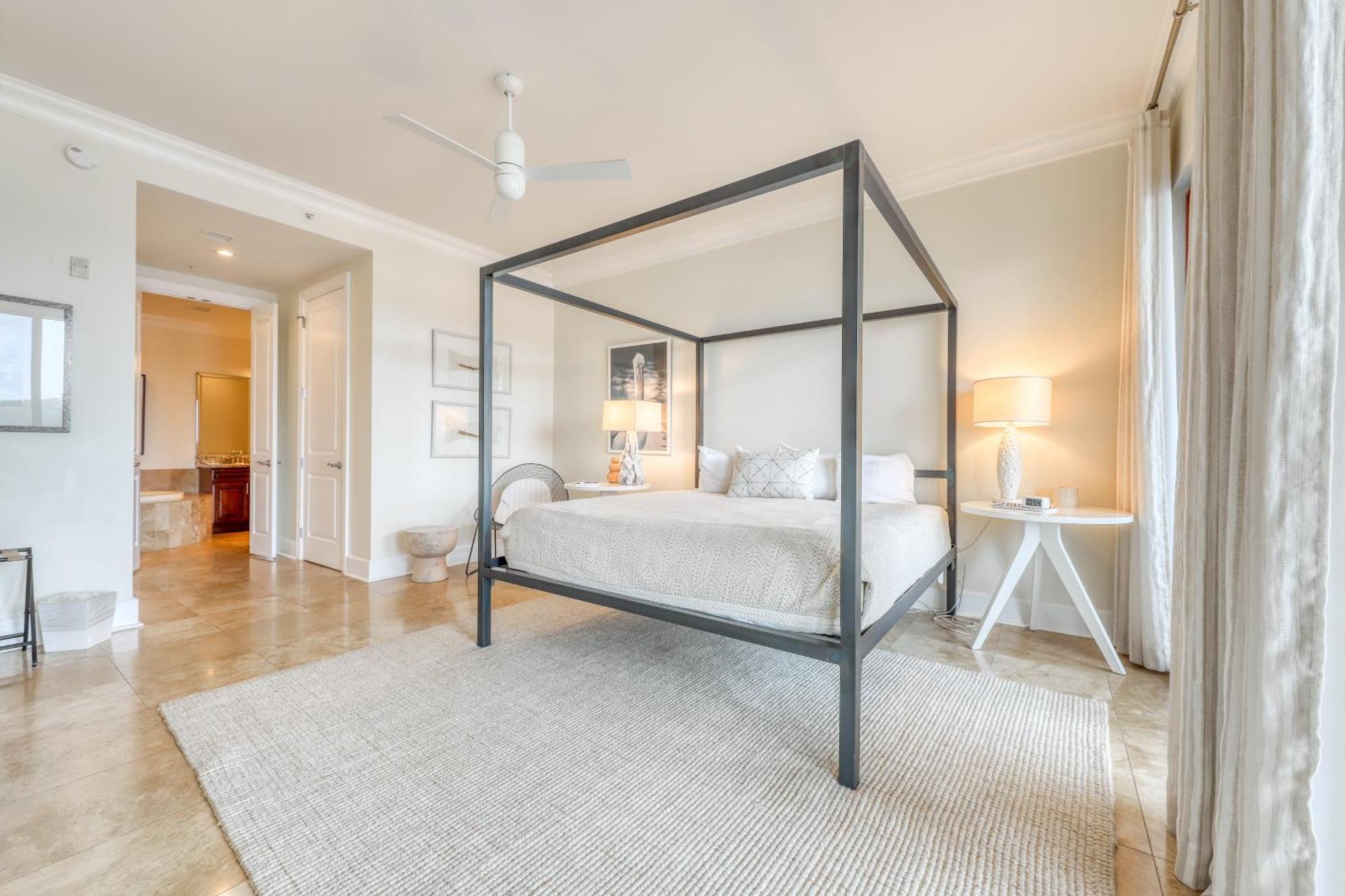 Sanctuary By The Sea Condos شاطئ سانتا روزا الغرفة الصورة