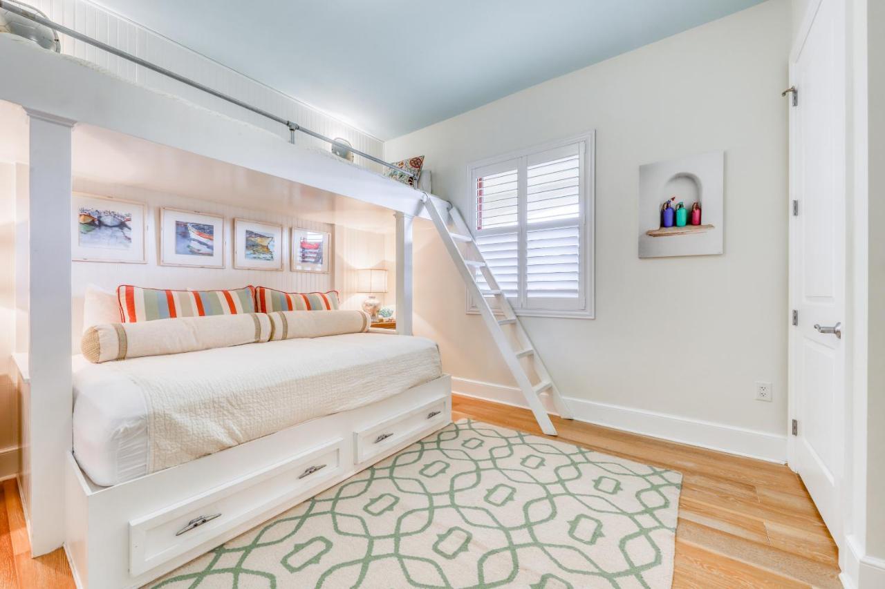 Sanctuary By The Sea Condos شاطئ سانتا روزا المظهر الخارجي الصورة